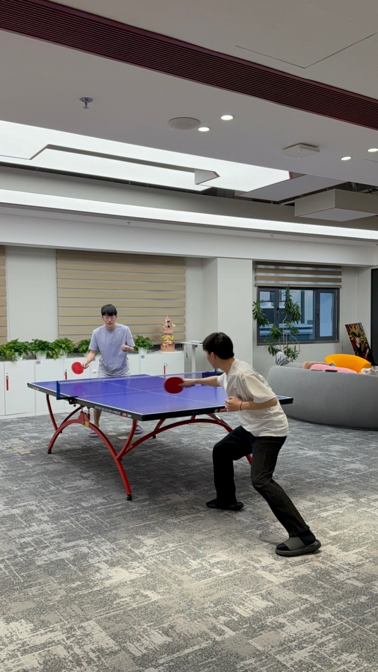 赴海外任教
